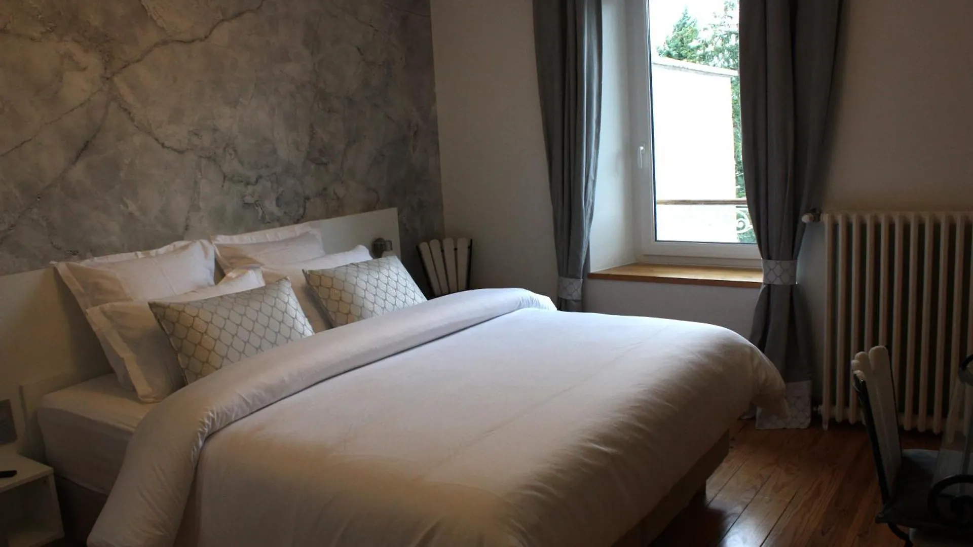 Hotel L'Escale De Beauregard à Coublevie Maison d'hôtes